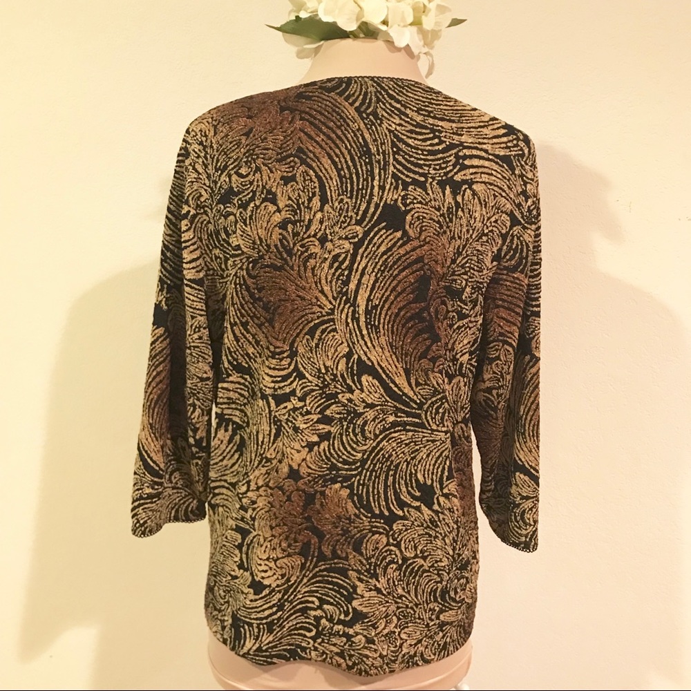 Top - Picture 5 of 6